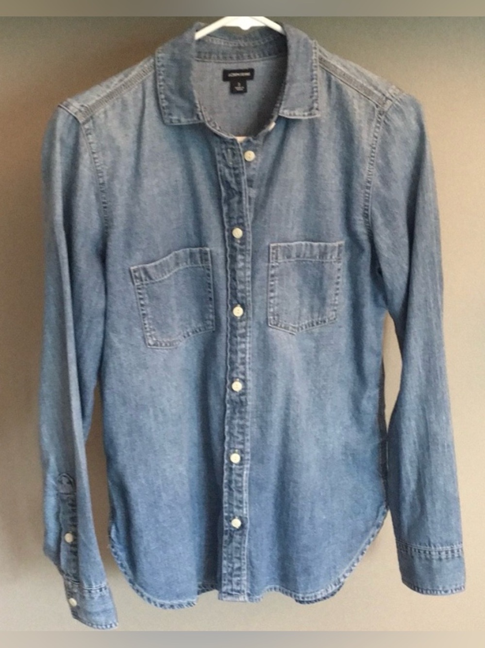 J. Crew Jeans Everyday Chambray Shirt Size 2